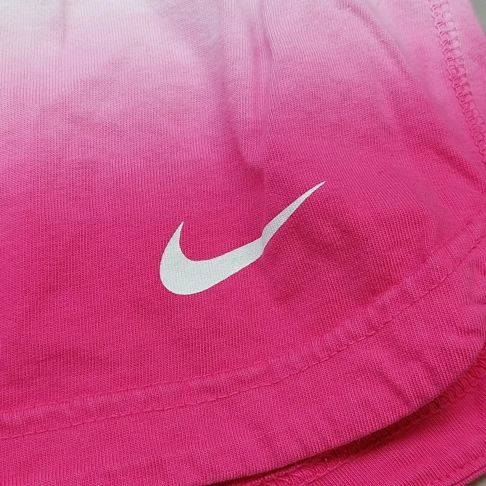 Nike Athletic bootie shorts size M Pink white hombre